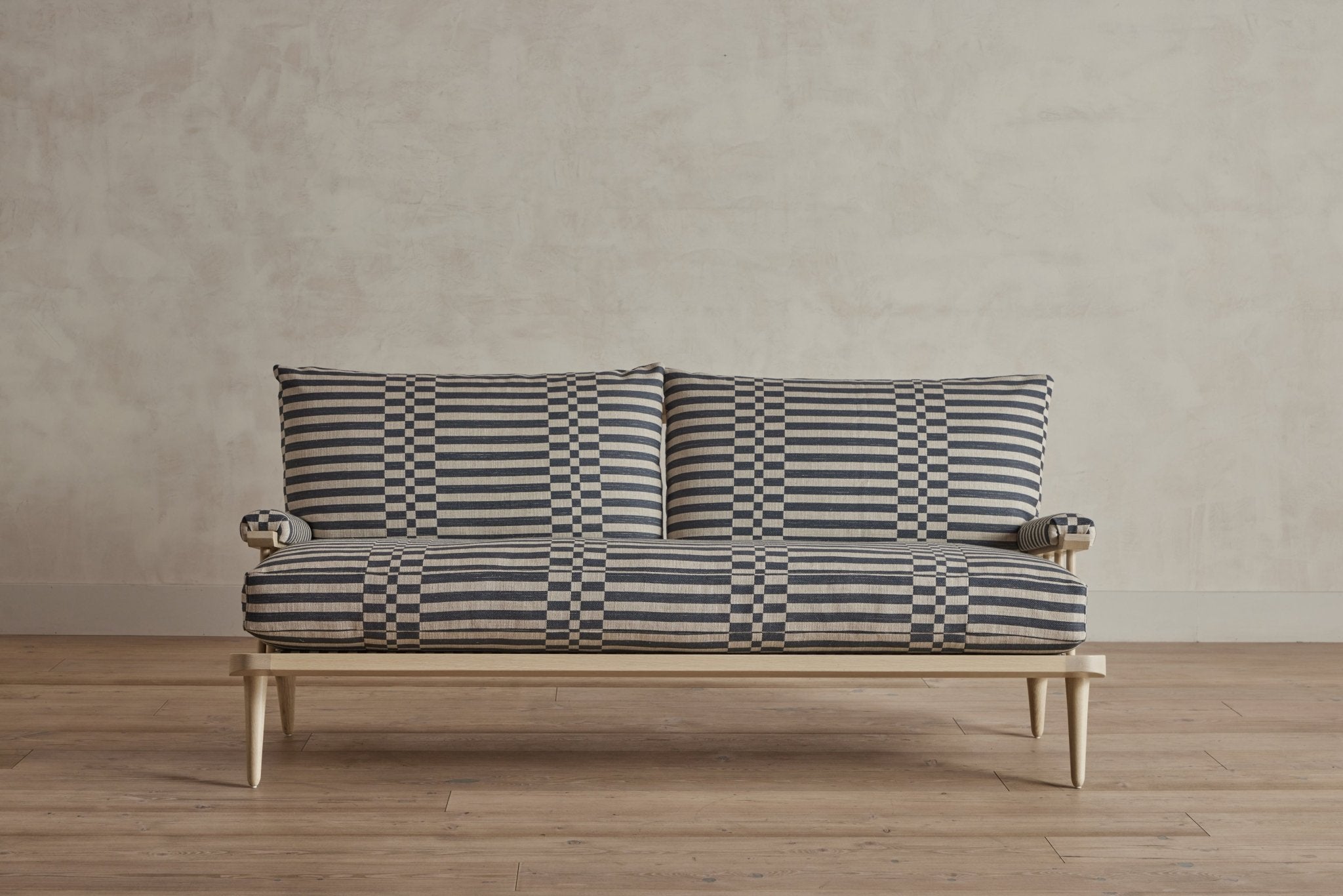 Nicky Kehoe - Spindle Back Viewing Settee