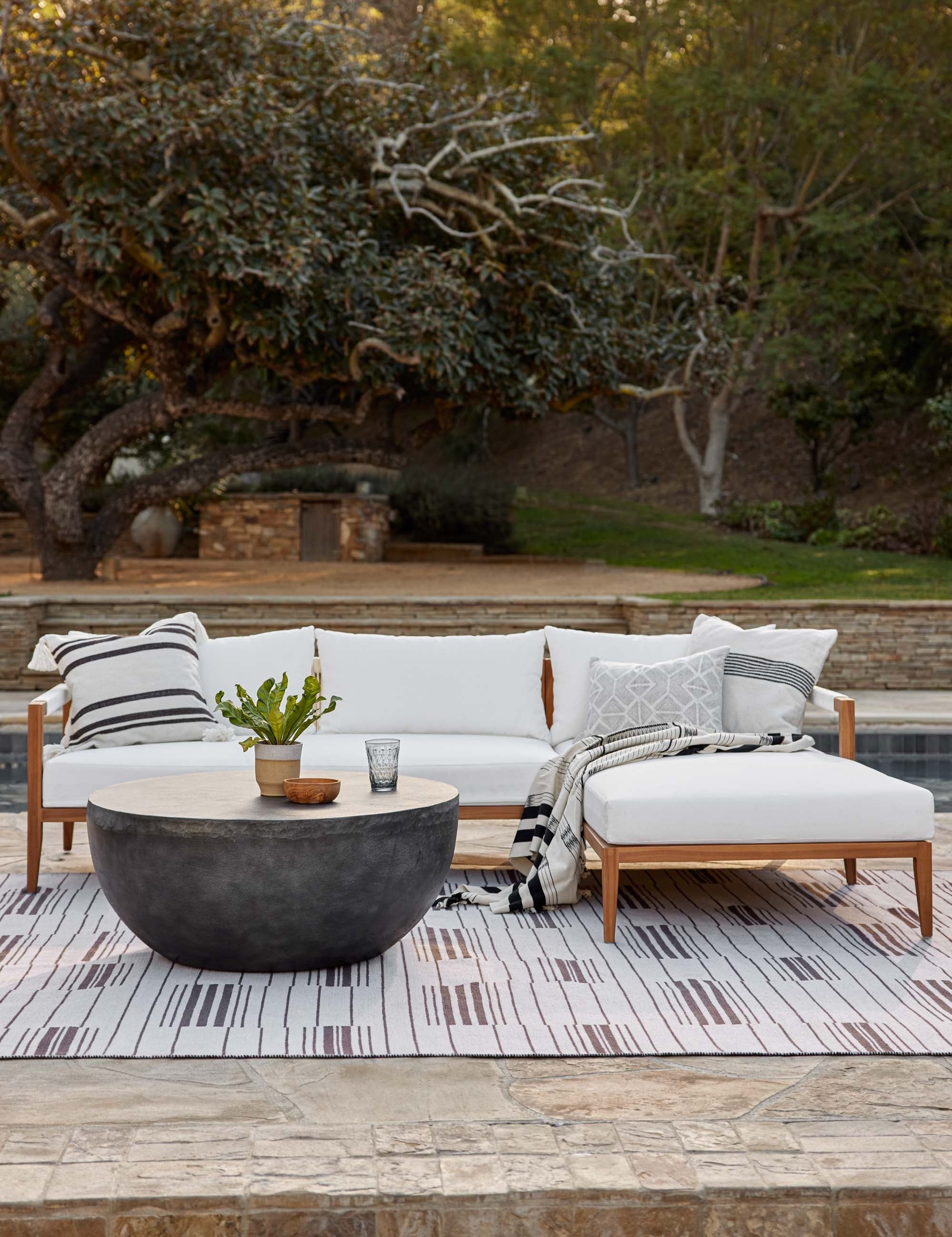 Lulu and Georgia - Ohana Indoor / Outdoor Round Coffee Table