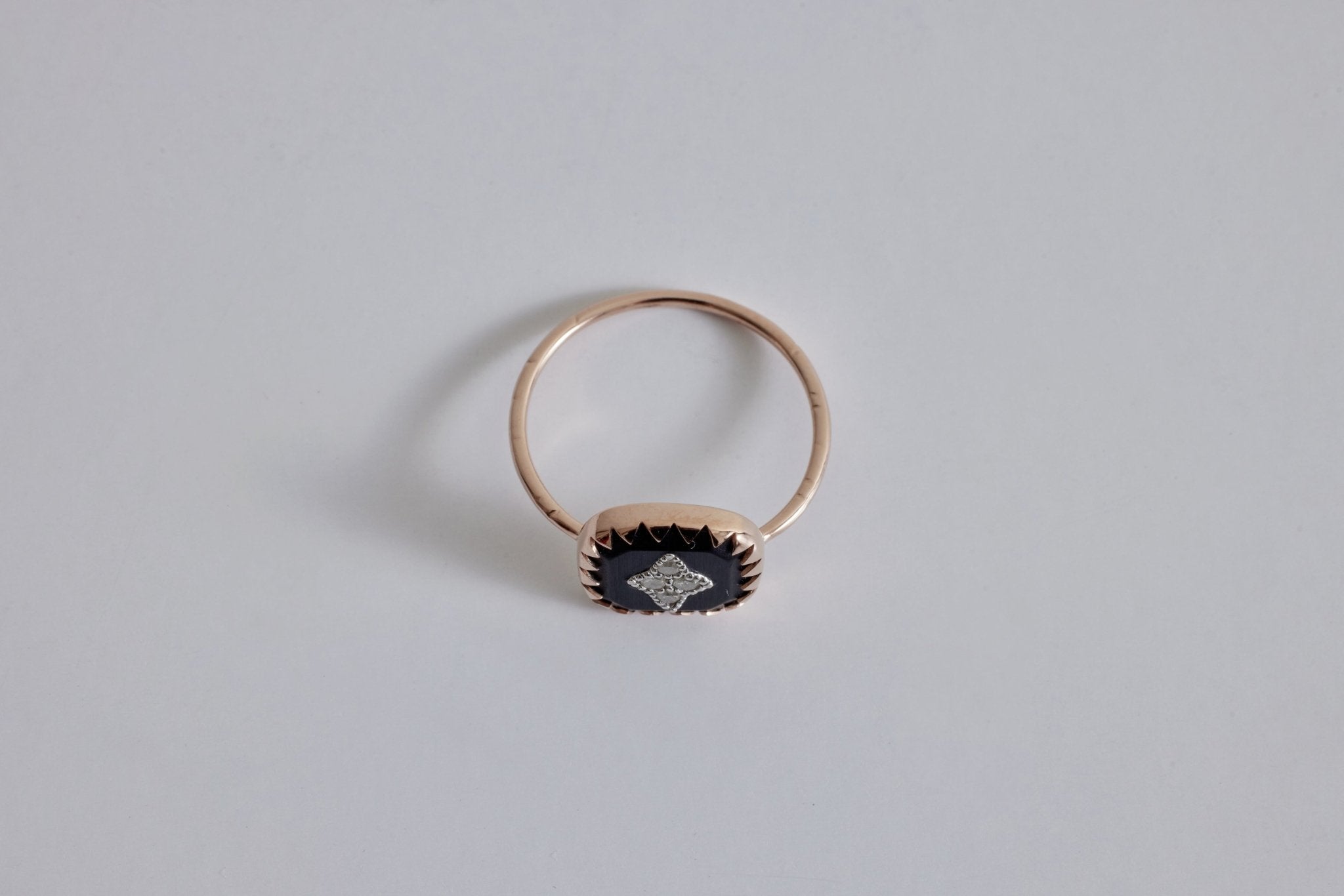Nicky Kehoe - Pierrot Ring, Noir (Size 54)