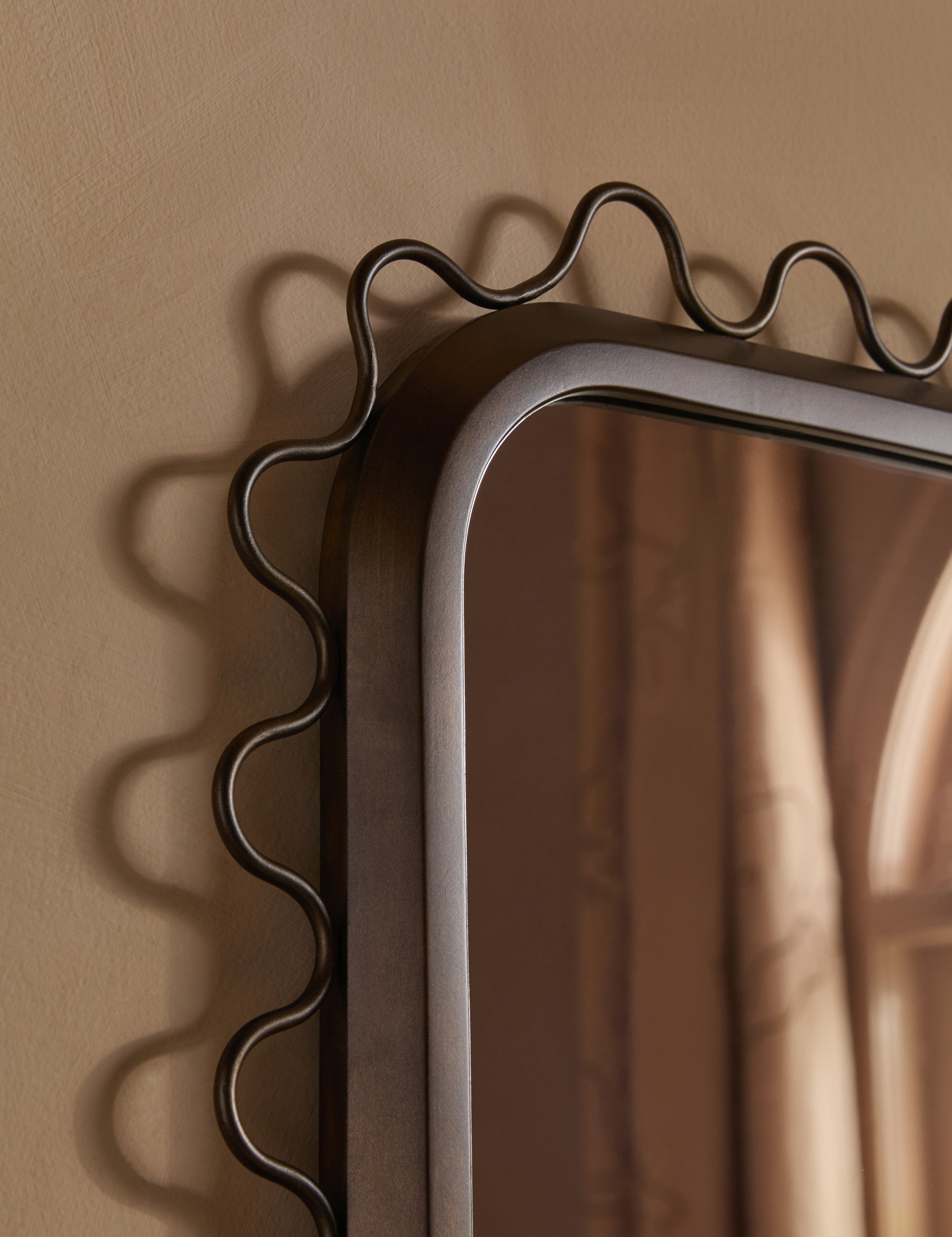 Lulu and Georgia - Savita Mirror