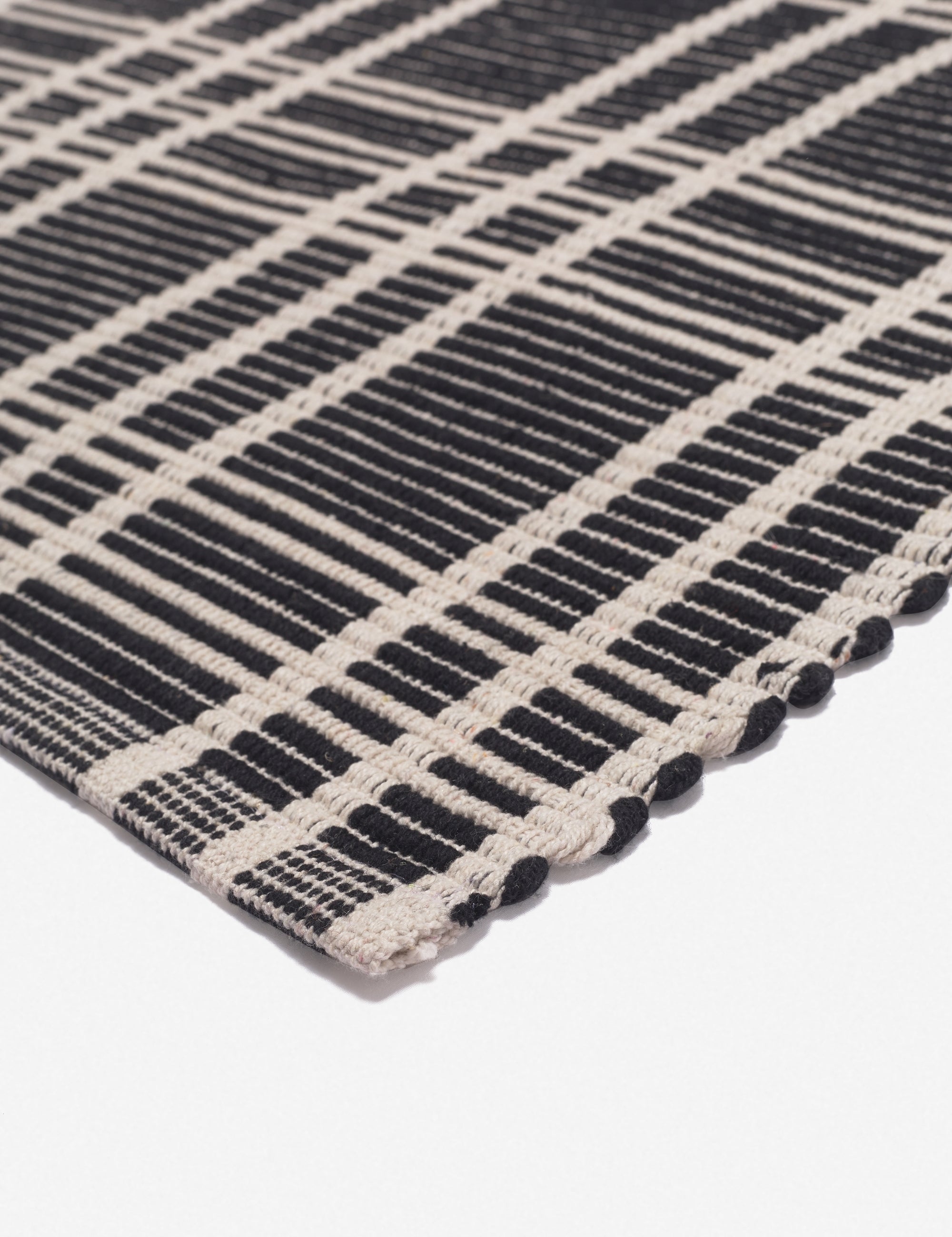 Lulu and Georgia - Rika Mat