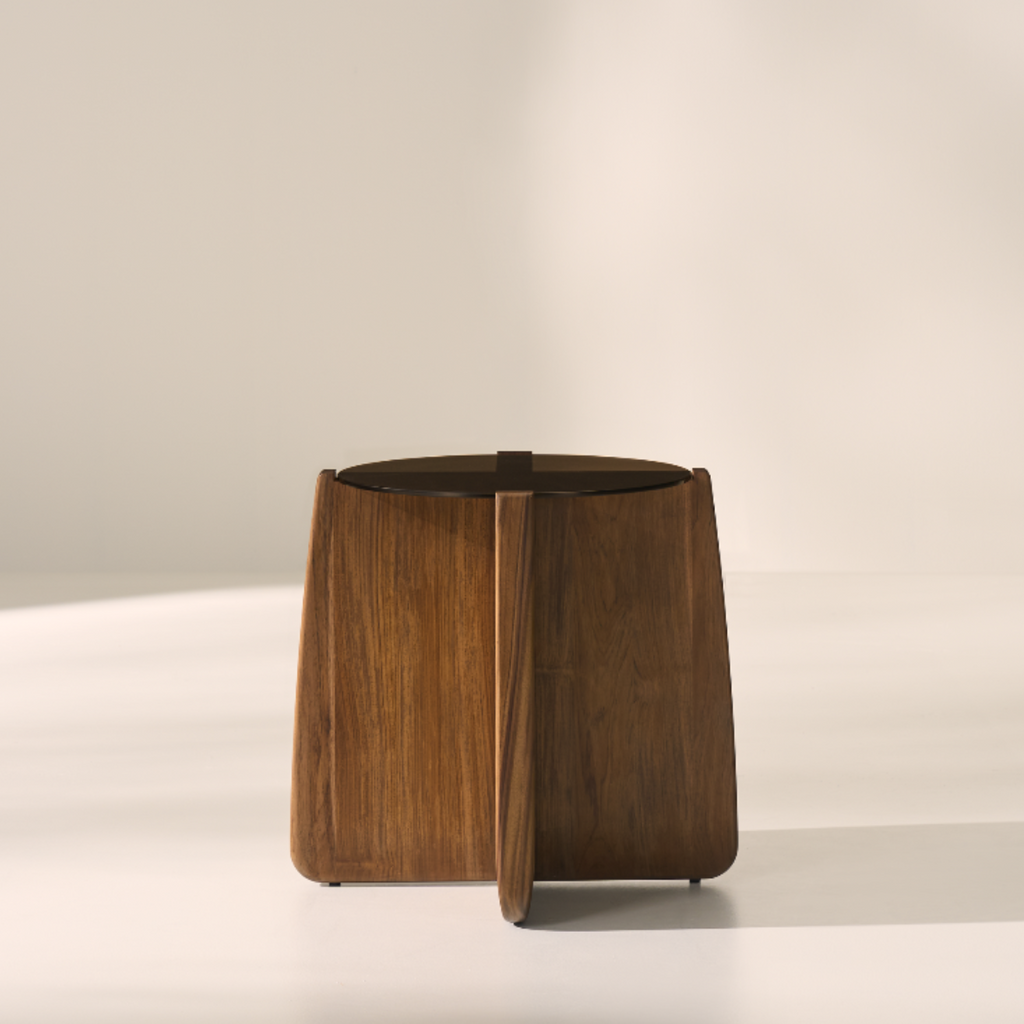 Urban Natural - Nova Round End Table