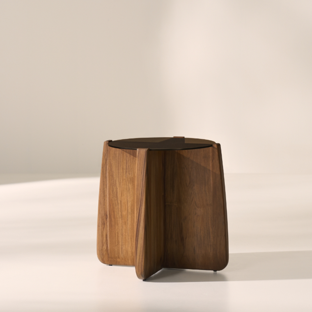 Urban Natural - Nova Round End Table