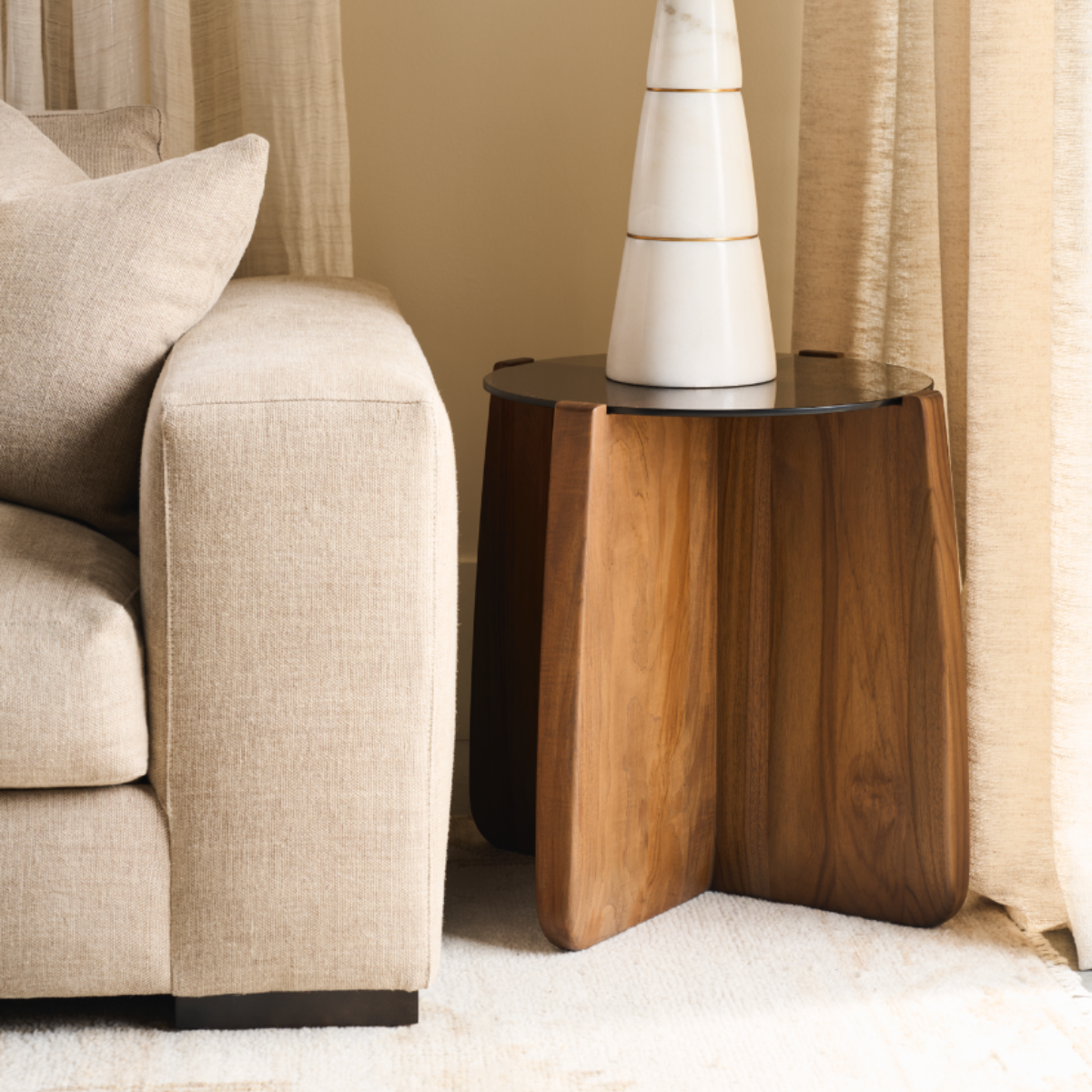 Urban Natural - Nova Round End Table