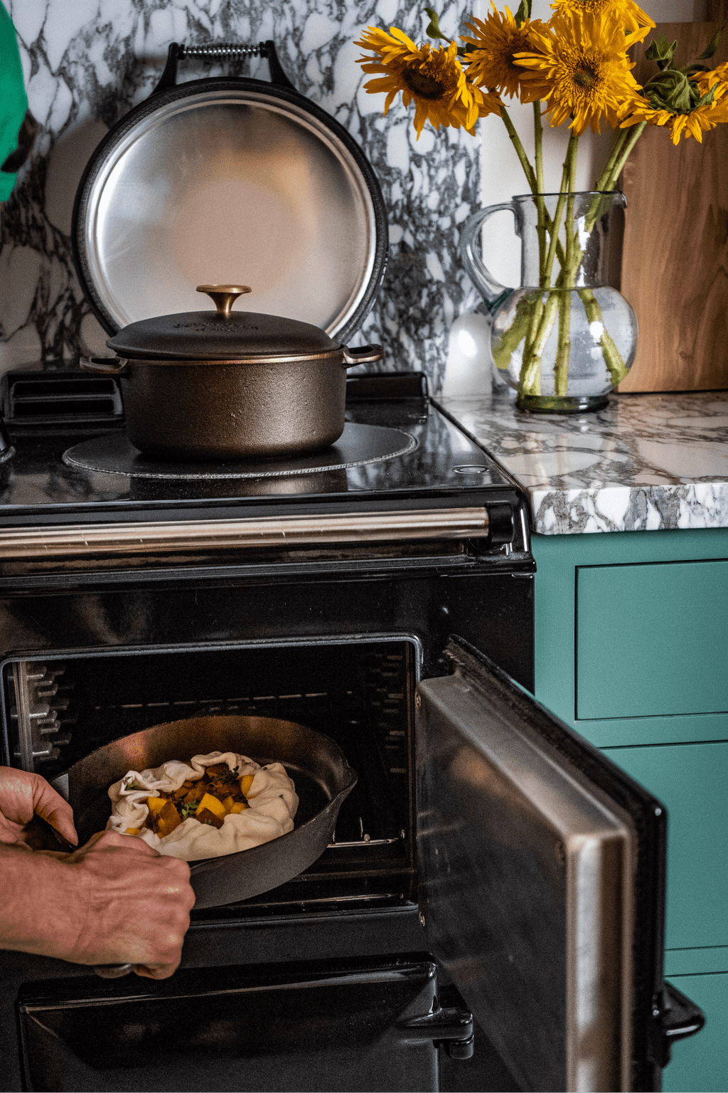 Nicky Kehoe - Cast Iron Dutch Oven (Multiple Sizes)
