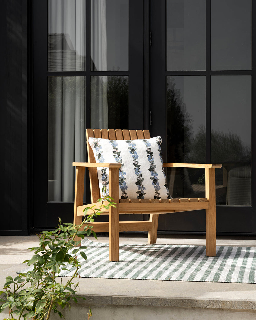 McGee & Co - Granada Green Handwoven Indoor/Outdoor Rug
