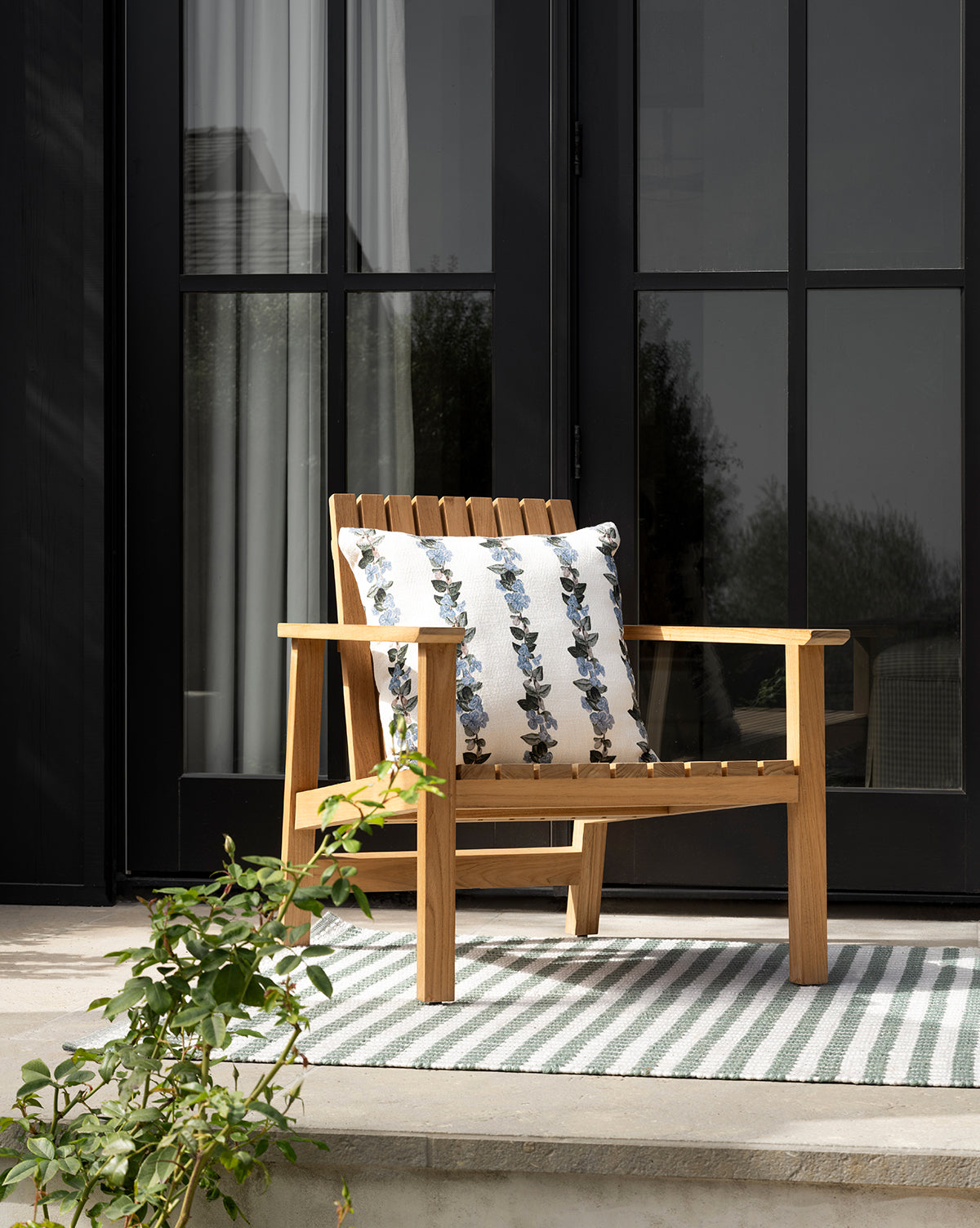 McGee & Co - Granada Green Handwoven Indoor/Outdoor Rug