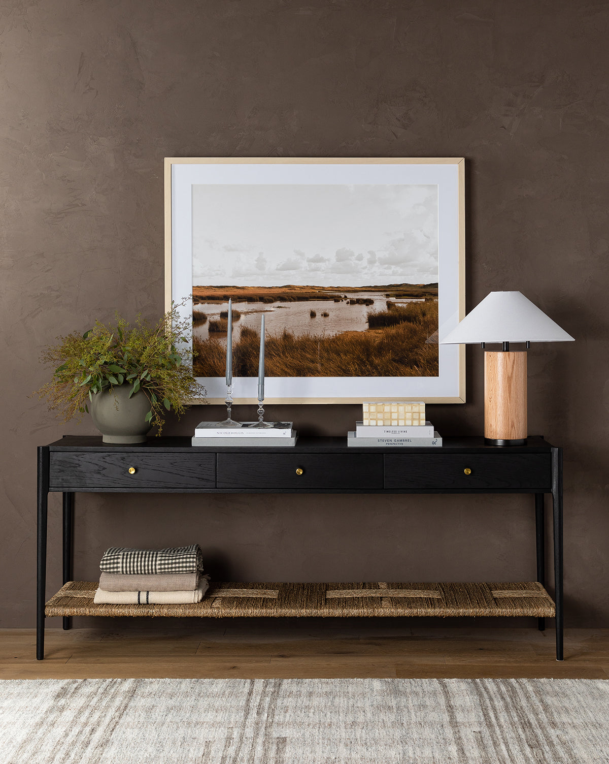 McGee & Co - Dana Console