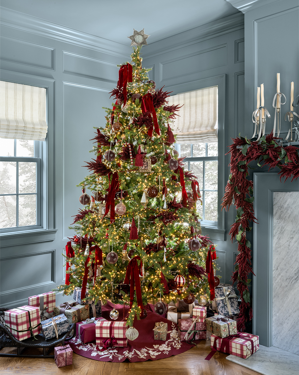 McGee & Co - 9' Norway Spruce Pre - Lit Faux Tree