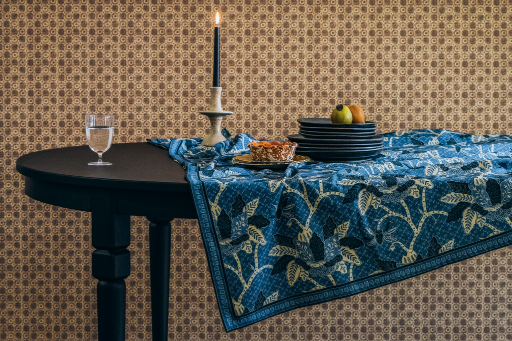 Nicky Kehoe - Night Bloom Tablecloth In Azure