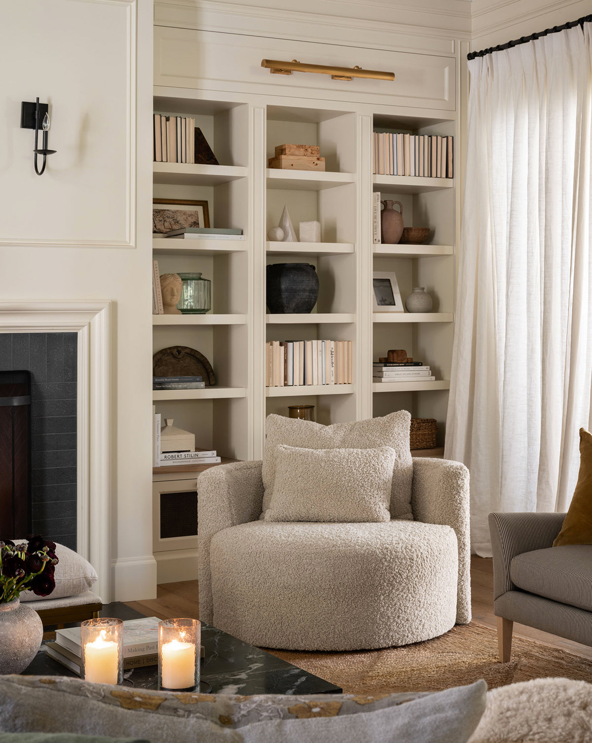 McGee & Co - Banbury Swivel Chair