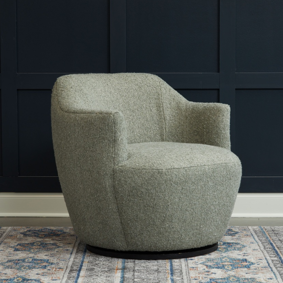 Urban Natural - Clover Swivel Chair