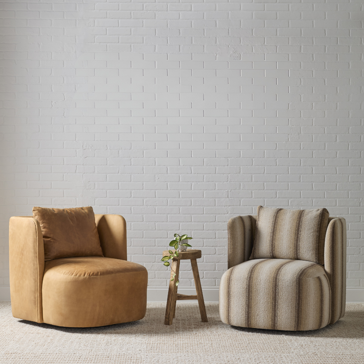 Urban Natural - Floyd Swivel Chair