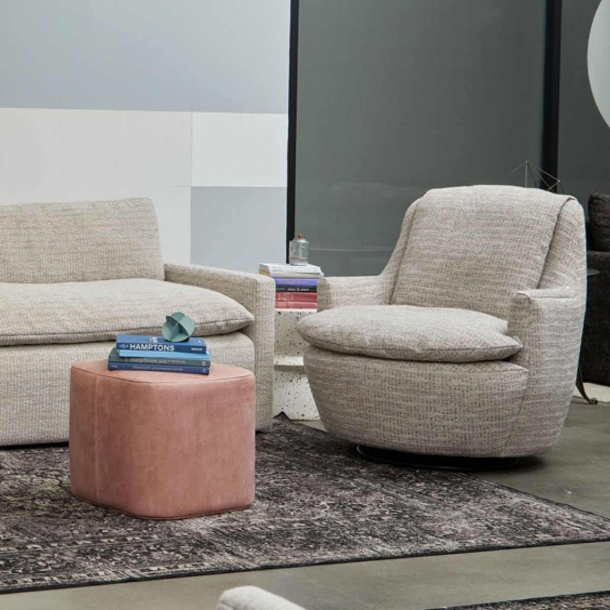 Urban Natural - Egg Swivel Chair
